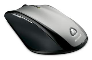 Illustration for article titled Microsoft Wireless Laser Mouse 6000 and 7000 Slim Down, Get Slanty Like Sports Cars